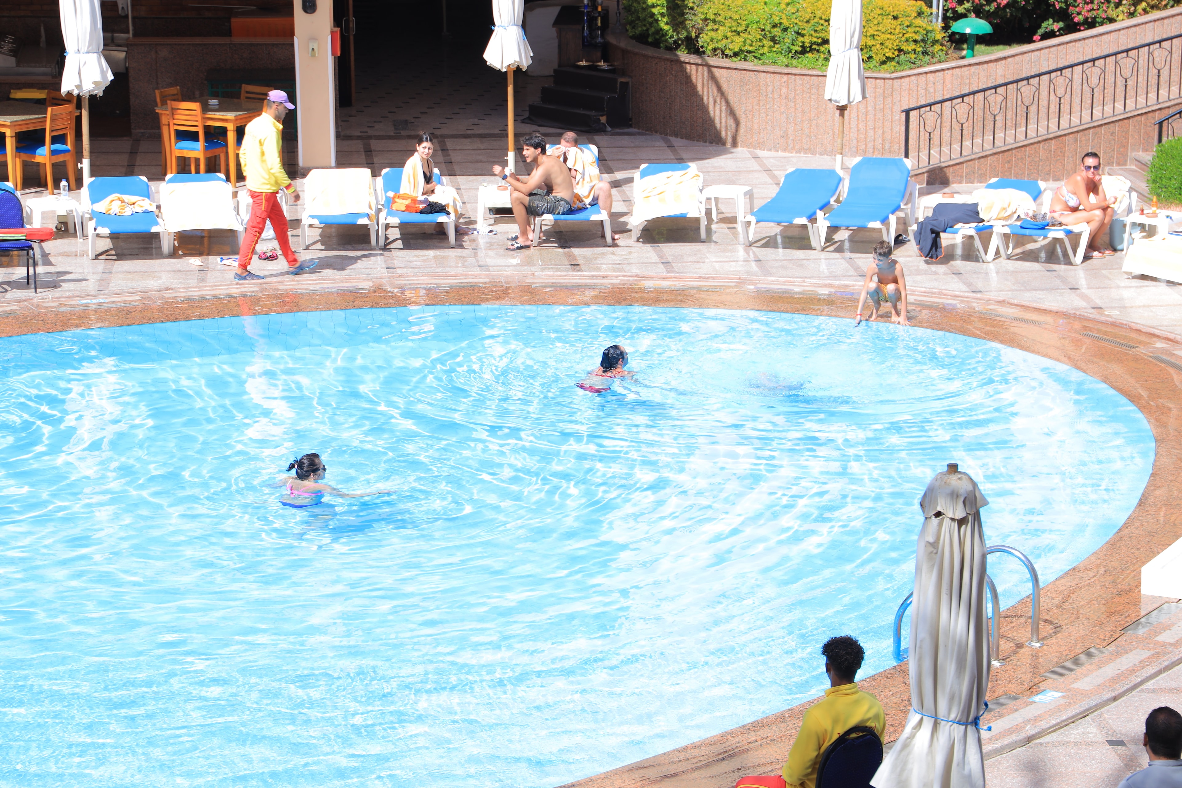 Pool Bar at Sea Star Beau Rivage Hotel, Hurghada — photo 2