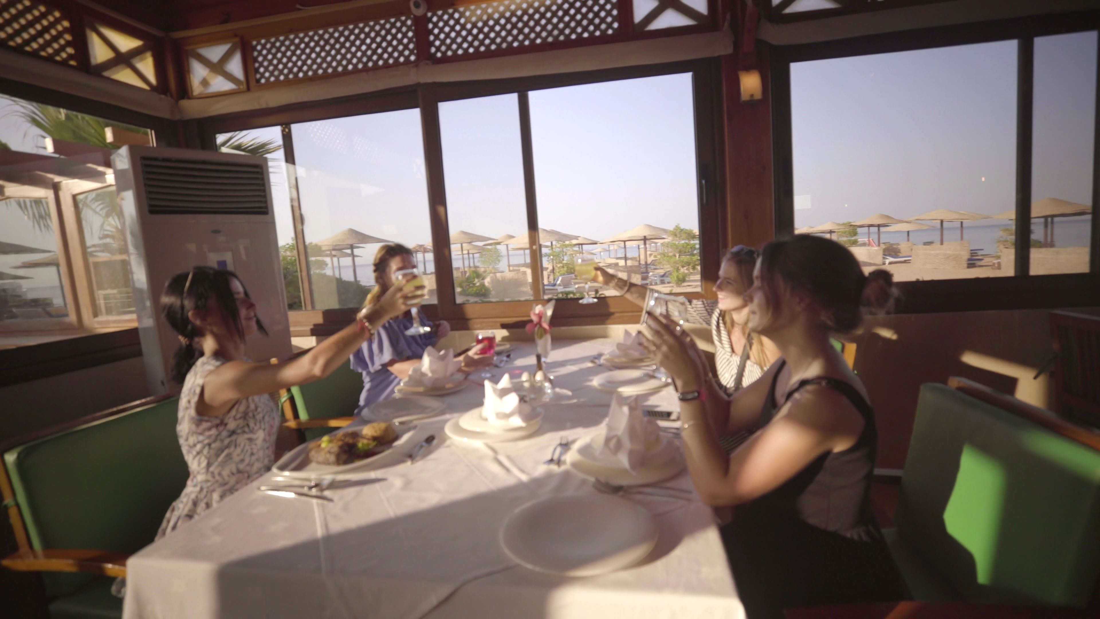 International & Seafood Restaurant at Sea Star Beau Rivage Hotel, Hurghada — photo 2
